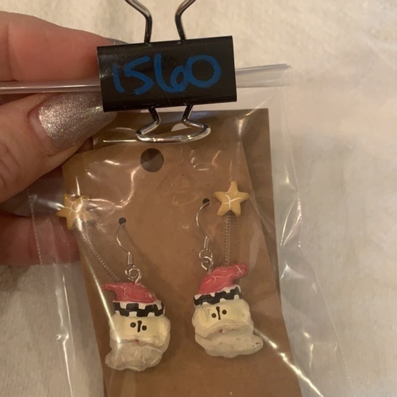 💐5/25 2 pair Christmas earrings Santa clause stars white trees dangle earrings - Picture 6 of 6
